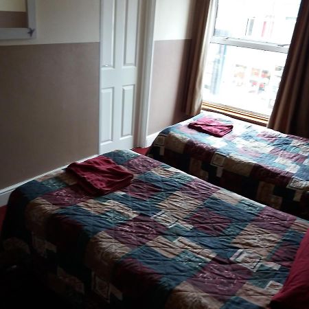 The Crouch Oak Bed and Breakfast Addlestone Buitenkant foto